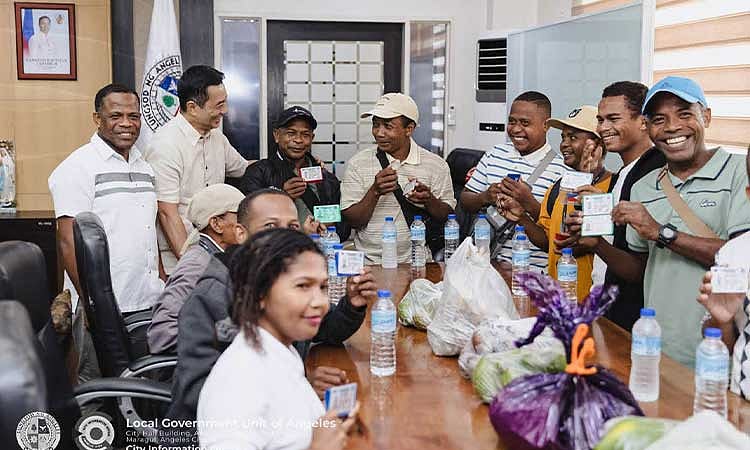 30 Aetas secure Driver's Licenses
