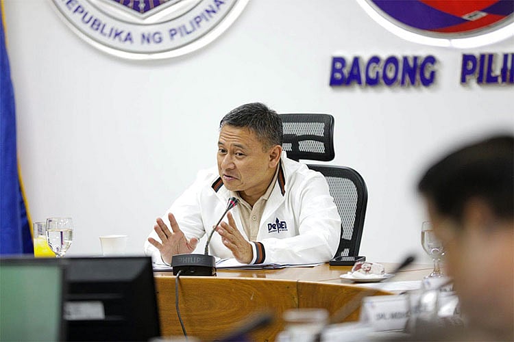 DepEd urges teachers to watch for warning signs of student violence