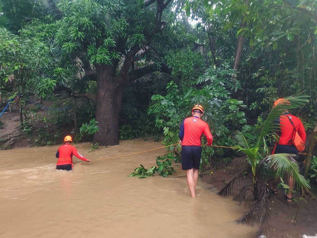 6 dead amid extreme rains in Luzon