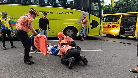 Lalaki kritikal human nadasmagan og bus 