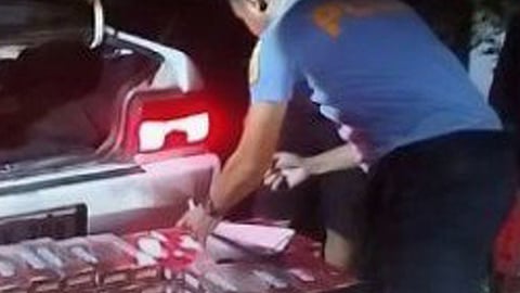 2 arrested, P264,000 smuggled cigarettes seized