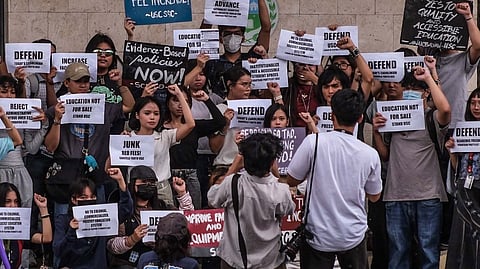 Umento sa bayranan sa USC-TC giprotestahan