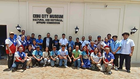 Tour guides mihulma og Cebu Heritage Action Grp. 