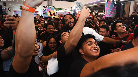 MVP! MVP!, wa'y klase! kini ang naglanoglanog nga abiba sa fans ni Rose sa pagbisita niya sa SM Seaside