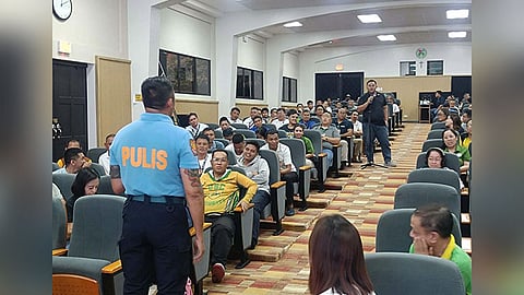 Faculty, staffs sa USC-TC gipaubos sa safety seminar
