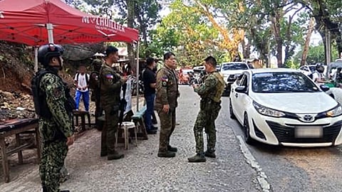 PNP, Army personnel flag MILF convoy 