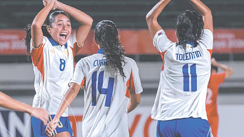 Filipinas roar in Asiad pitch, 
face powerhouse China next