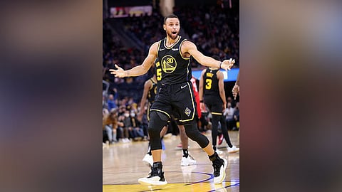 Curry naghunahuna nga moretiro