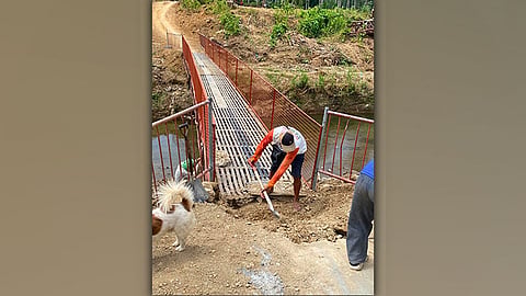 Wa pa kaabti og buwan sa pagtukod sa tulay, gianod
