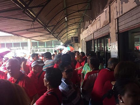BACOLOD. Aspiring candidate's troop to the office of Commission on Elections in Bacolod City due to the Feng Shui belief that Wednesday, April 18, was a lucky day. (Merlinda A. Pedrosa)