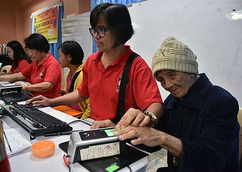 Comelec: 1 month left in voter registration period 