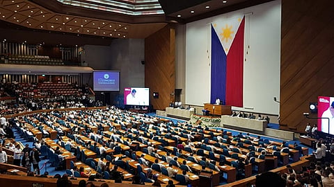 P6.352-T national budget sa 2025 pasado sa Kongreso
