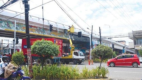 Subangdaku flyover closed