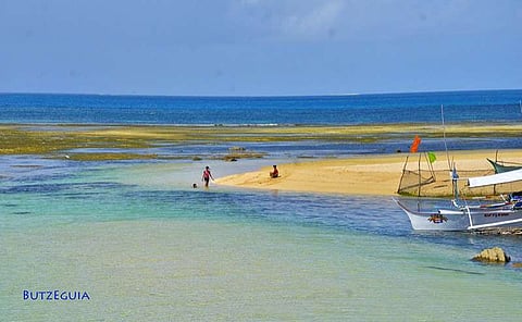 EASTERN SAMAR. The Calicoan Island in Guiuan, Eastern Samar is just one of the many summer hideaways for tourists who love water sports activities while in the province. (Photo courtesy of Butz Eguia)