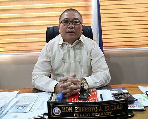 NEGROS. Hinoba-an Mayor Ernesto Estrao. (Photo from Estrao's Facebook account)