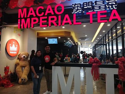 CITY OF SAN FERNANDO. SM City Telabastagan assistant mall manager Bernadette Antonio and Macao Imperial Tea owner Luke Menor during the opening of the international tea brand's first branch in Pampanga on Saturday, August 31. (Photo by Ria De Fiesta)