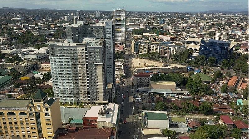 Davao wades through Covid-19