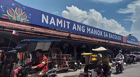 The 15 stalls at the Manokan Country in Bacolod City that were earlier closed by the City Legal Office (CLO) now returned to their usual operations after signing a compromise agreement with the city. (MAP Photo) 