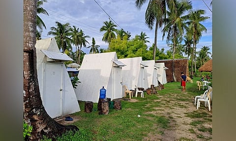 TC Huts / Hulagway ni Antonio Q. Ballesteros