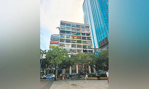 CAFE APARTMENTS