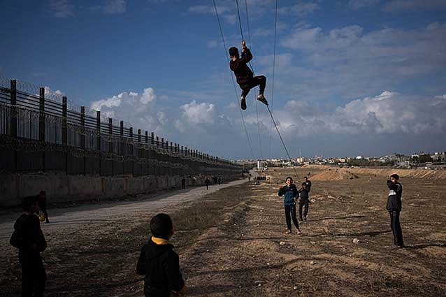Why is Israel demanding control over 2 Gaza corridors?