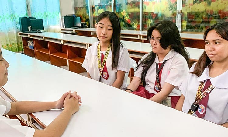 Social Media: Balancing Benefits, Challenges in Students’ acads