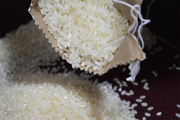 Lapu-Lapu resumes P20 rice sale amid rising commodity prices