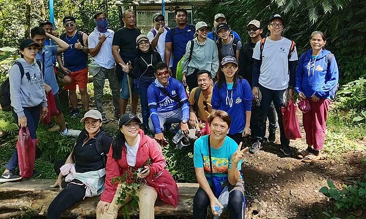 DCWD & TLDC Plant Trees in Mt. Talomo-Lipadas
