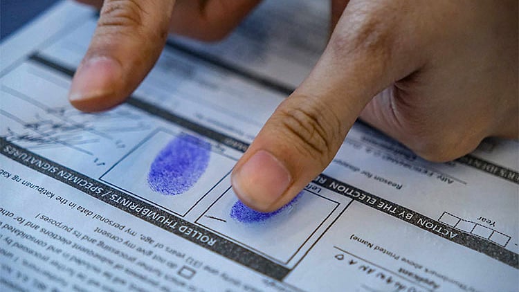 Over 2.1M Filipinos register to vote as deadline nears