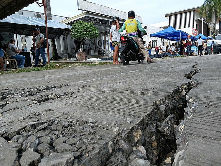 5 quake-hit LGUs await P8.05M in aid