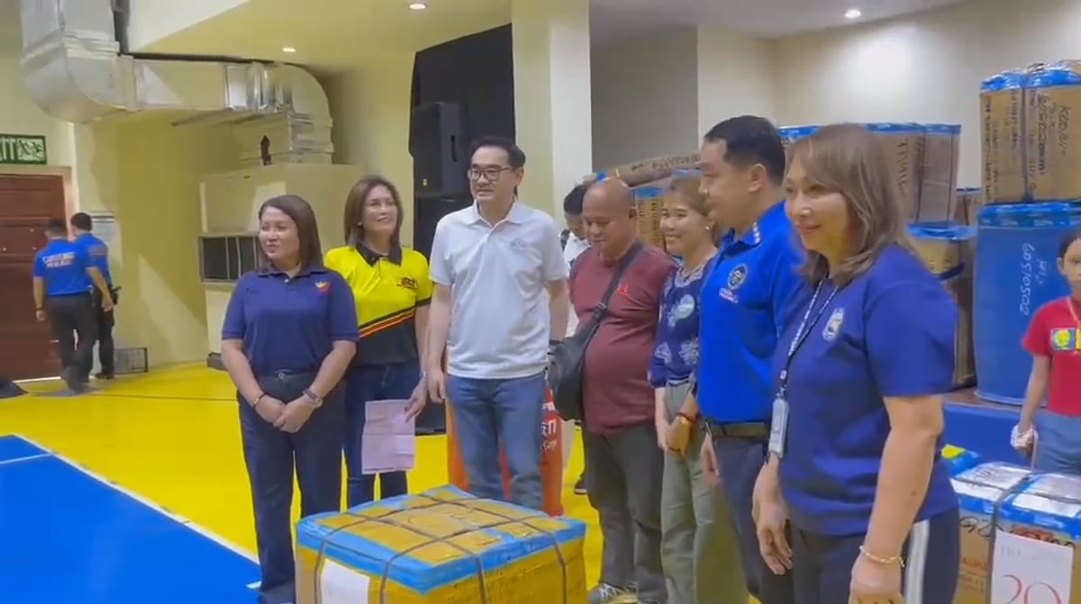 Cebu families finally get balikbayan boxes
