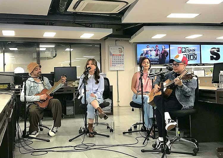 The Sessionistas: The Sound of a Shared Life