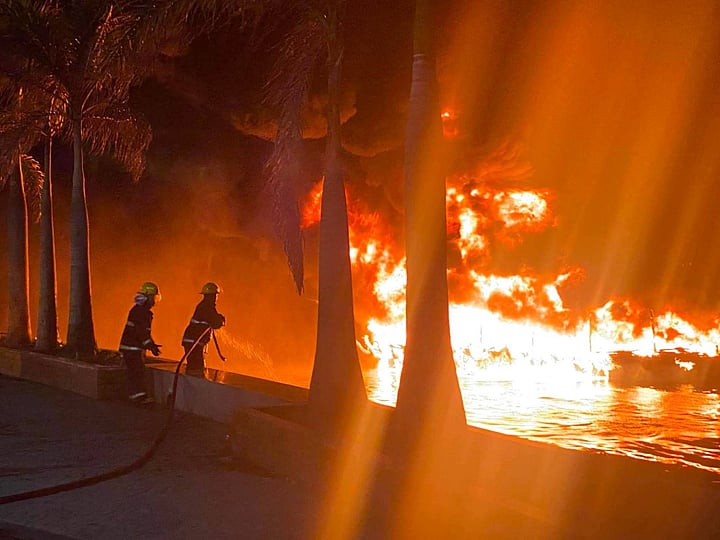 Fire destroys wooden-hulled vessel in Zamboanga City
