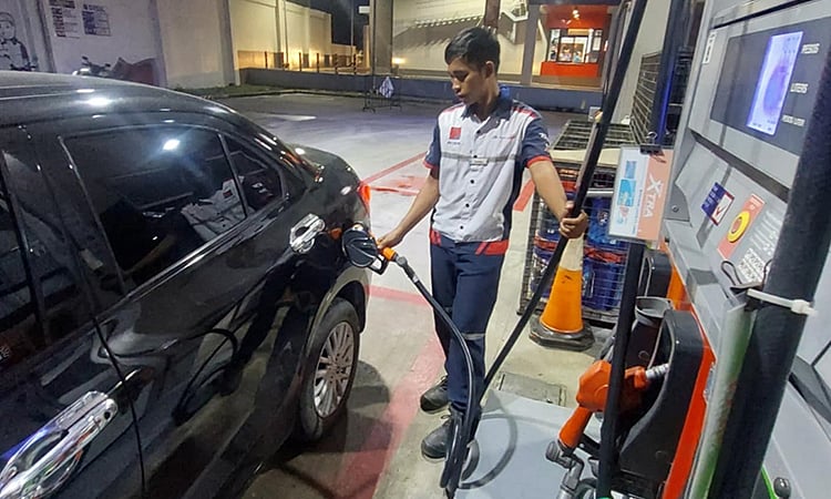 Dako’ng rollback sa diesel , kerosene