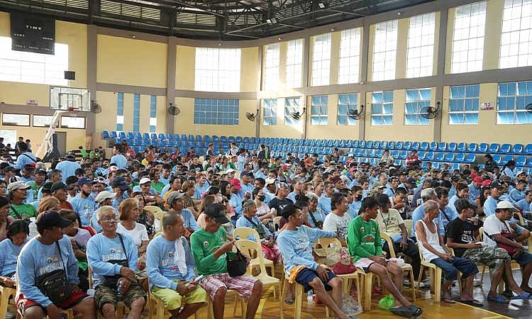 Scavengers get financial aid