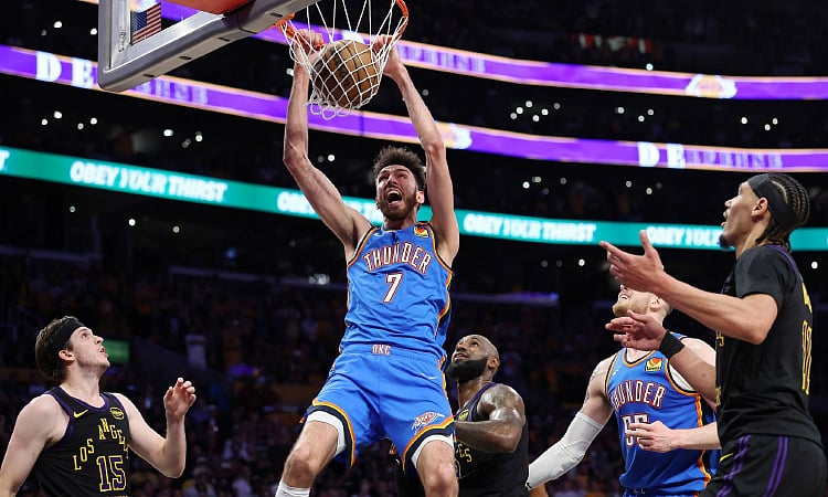 Thunder sweep Lakers