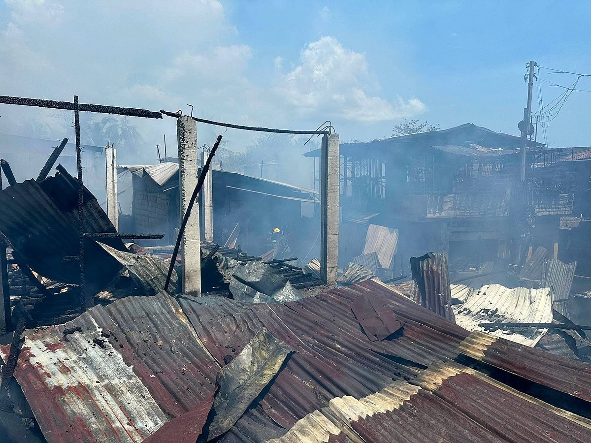 2 hurt, 26 houses destroyed in Bacolod fire