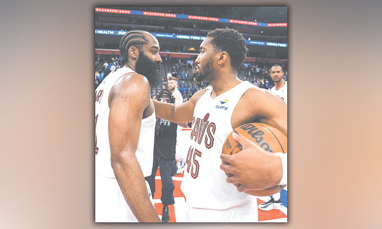 Cavaliers climb back