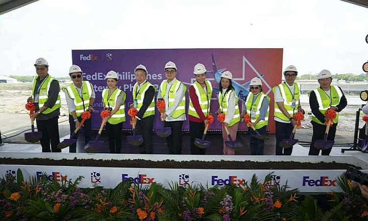FedEx expands Clark facility