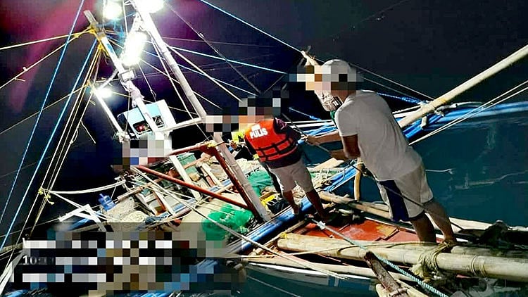 8 motor bancas seized in Iloilo anti-illegal fishing drive