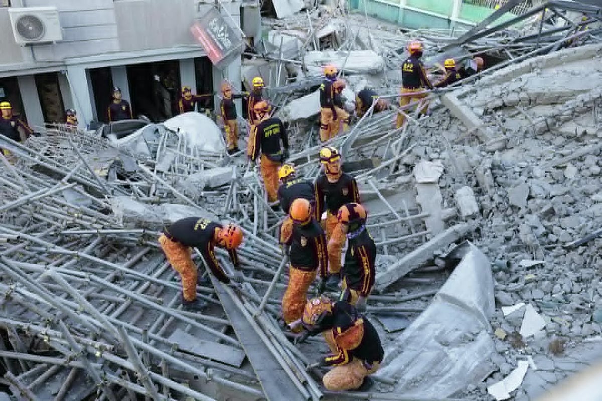 UNDER-CONSTRUCTION
BUILDING COLLAPSES