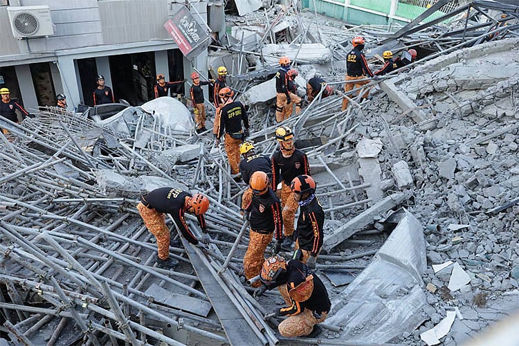 No more signs of life detected in collapsed Angeles building