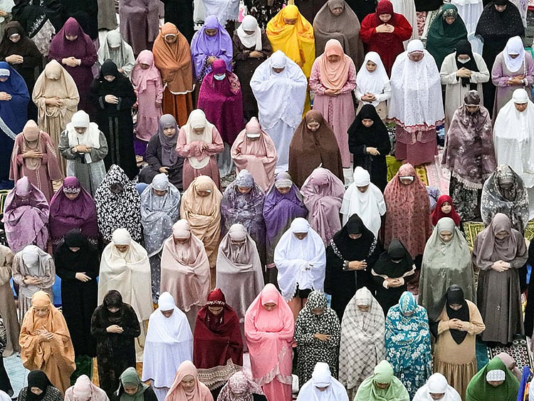 Thousands gather in Cebu for Eid al-Adha celebration