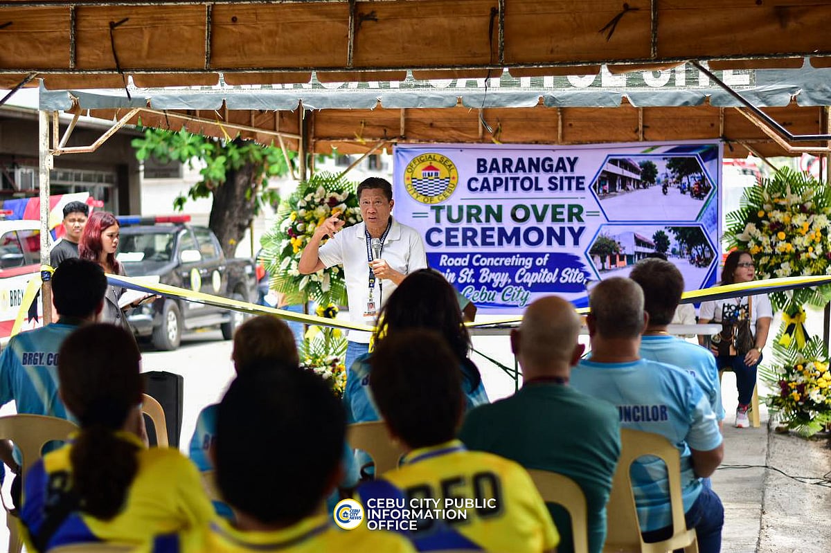Cebu City turns over nearly P20M in road, drainage projects to barangays