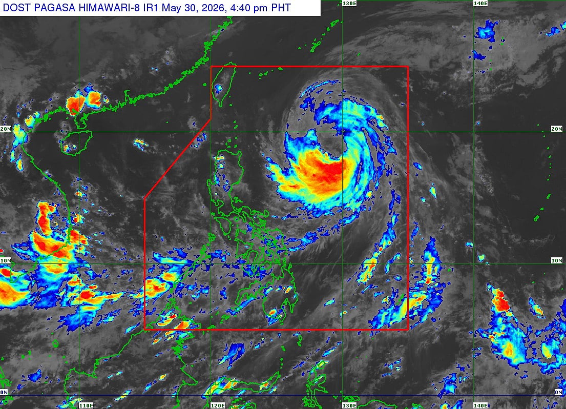 'Domeng' intensifies into a typhoon, remains unlikely to make landfall