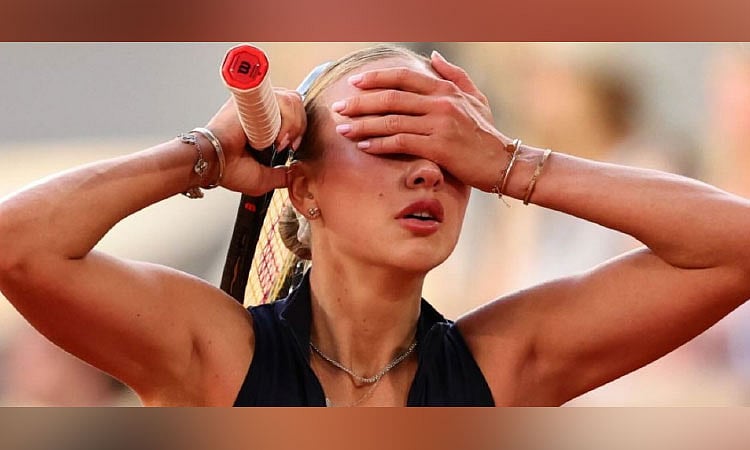 Potapova ousts champ Gauff in French Open