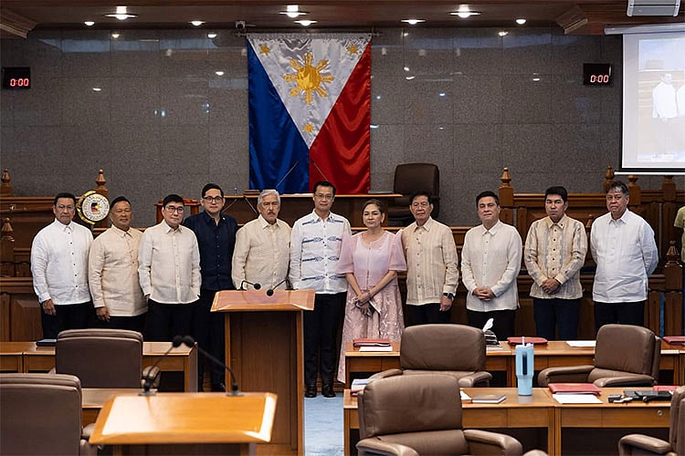 Senate minority bloc accuses majority of boycotting session