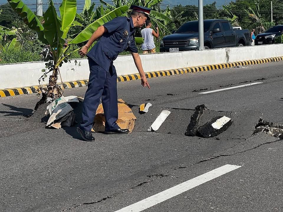 Magnitude 7.8 quake jolts Sarangani, shakes large parts of M