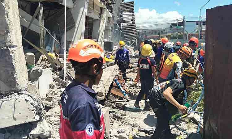 Davao quake death toll rises to 12, areas still cu