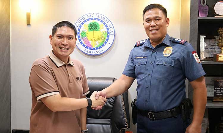New Mabalacat police chief assumes post